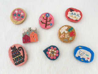 newbrooch.jpg
