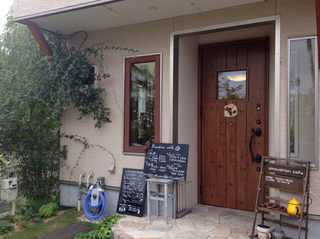 pincushioncafe1411b.jpg